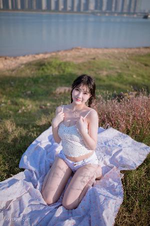 泡在我家的辣妹