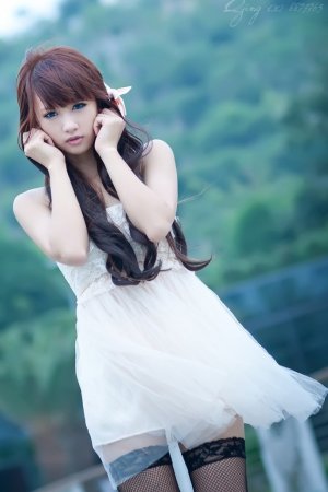 春潮烂漫海棠红