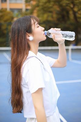 图书馆的女朋友